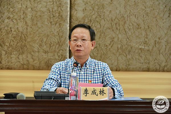 3.李书记作总结讲话.jpg 3.李书记作总结讲话.jpg