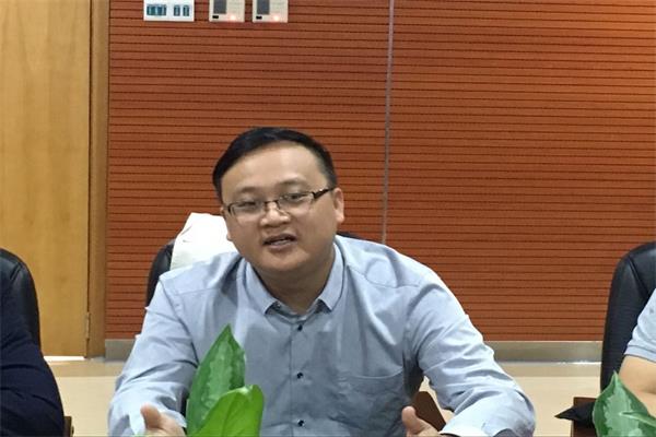 10广西中医药大学第一附属医院专家张冲教授对考核情况进行点评.jpg 10广西中医药大学第一附属医院专家张冲教授对考核情况进行点评.jpg